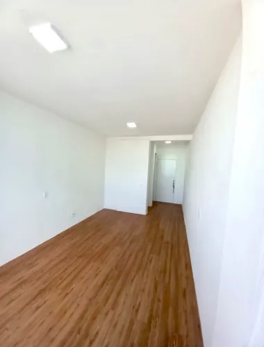 Sala Comercial Reformada no Ed. Palácio do Comércio