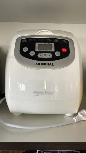 Vendo máquina de pão NUNCA usada 