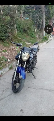 Vendo moto fazzer 250 andando