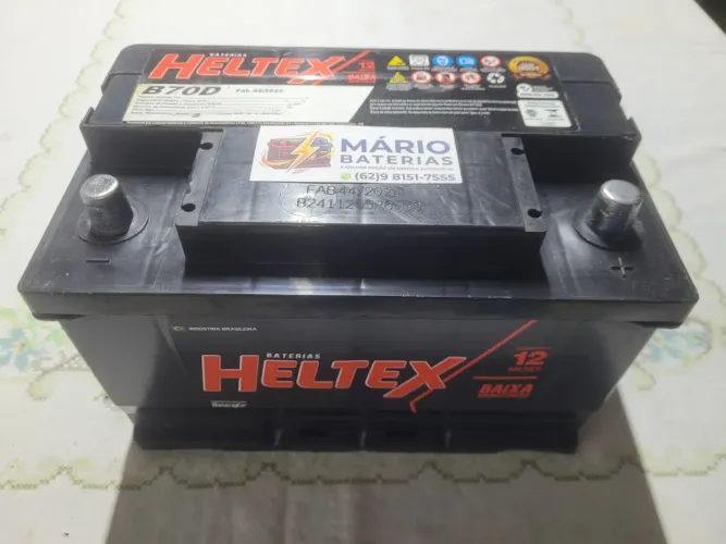 Bateria 70 Ampéres Heltex. Seminova, 70A. Garantia de 4 meses, No Setor Leste VILA NOVA.<br>