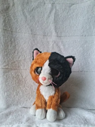  Pelúcia Ty Beanie Boos Tauri - Gatinha Preta e Laranja.