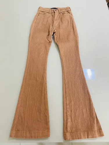 Calça sarja canelada tam 36