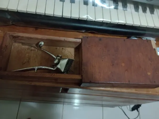 maquinha de cortar cabelo antiga 