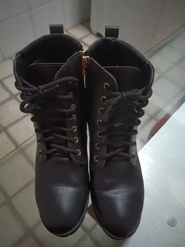 Bota Tratorada feminina cano curto 