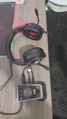 Headset Red Dragon Mento + controladora de audio solox F30 xpg
