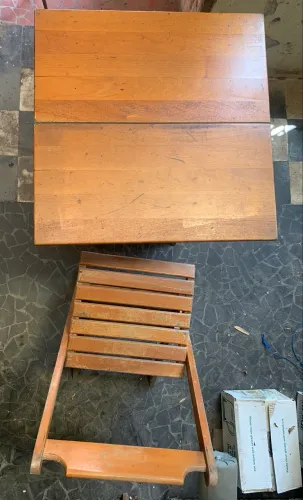 Mesa e cadeira dobrável