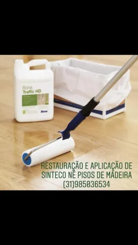 Reforma do piso de madeira aplicação de sinteco e verniz