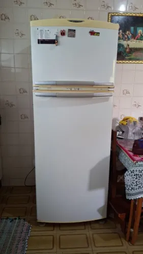 Geladeira BRASTEMP Frost Free 44L