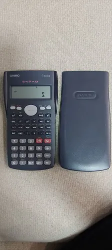 Calculadora Casio fx-82MS