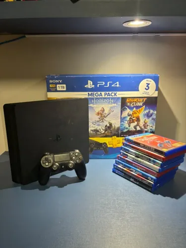 PS4 com vários jogos- pronta entrega