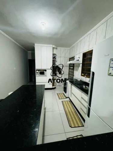 Casa à Venda em Barreiro, Taubaté - SP