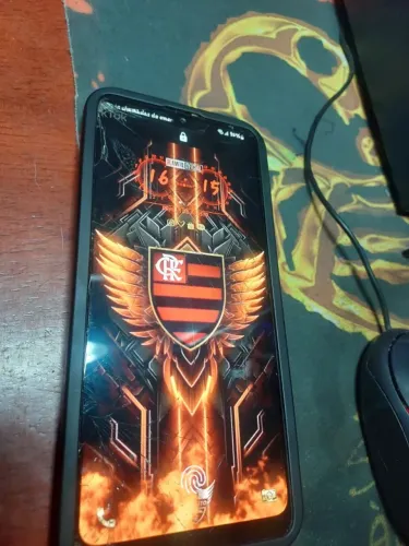 celular Galaxy A31, trincado