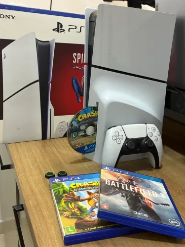 PS5 SLIM COM LEITOR DE DISCO