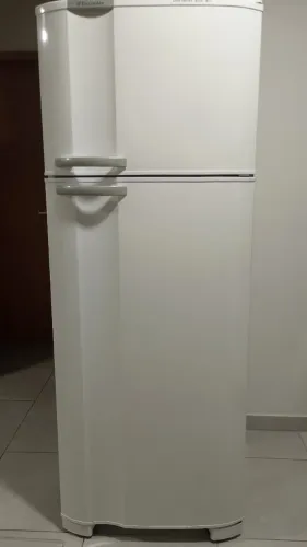 Geladeira Electrolux 490L