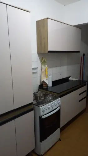 Armário de cozinha semi novo