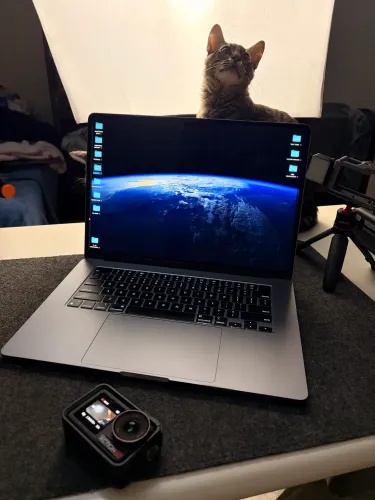 MacBook Air m2 15? 256gb 8gb