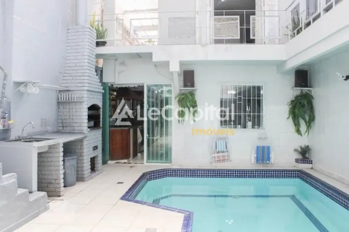 Sobrado 3 quartos, suite, piscina, churrasqueira, 2 vagas - Metro Conceição