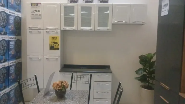 Montador de móveis, Cortinas e Persianas, Portas portões fechaduras elétricas e mecânica.