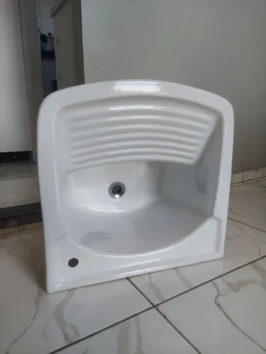 Tanque cerâmica