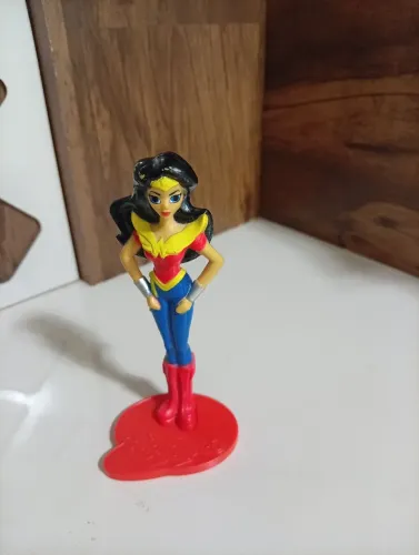 Miniatura Mulher Maravilha DC