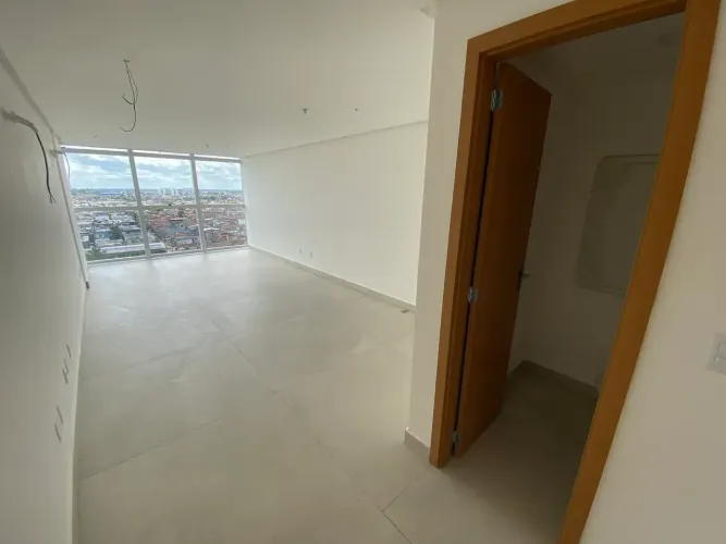 Duas Salas Comerciais no Parque Office - Andar Alto