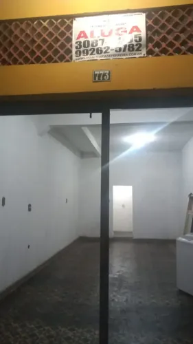 Loja com 26 m2 em Oswaldo Cruz