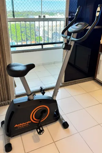 Bicicleta Ergométrica Athletic Magnético Training - Excelente Estado