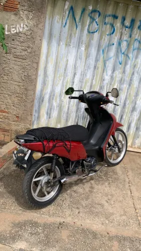 VENDO JET 75cc ELA ESTÁ COM PROBLEMA NA SEGUNDA MACHA MAS DE RESTO ESTÁ OK