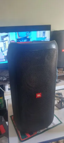 Caixa de som JBL - usada