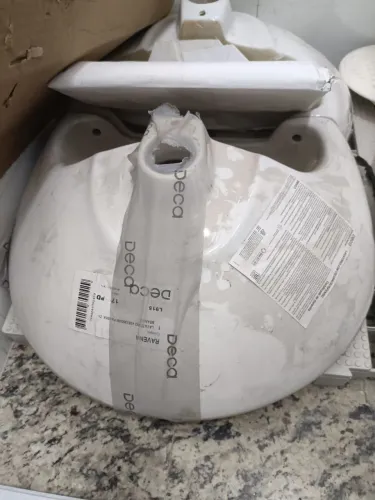 Louça sanitária - são 2 lavatórios novos