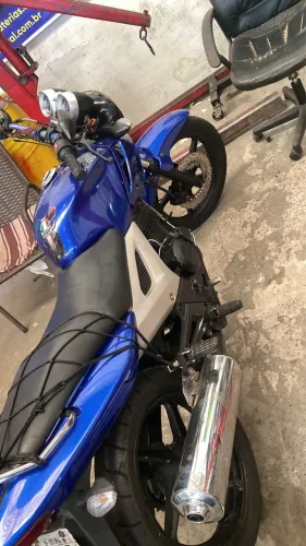 Moto Twister 2002