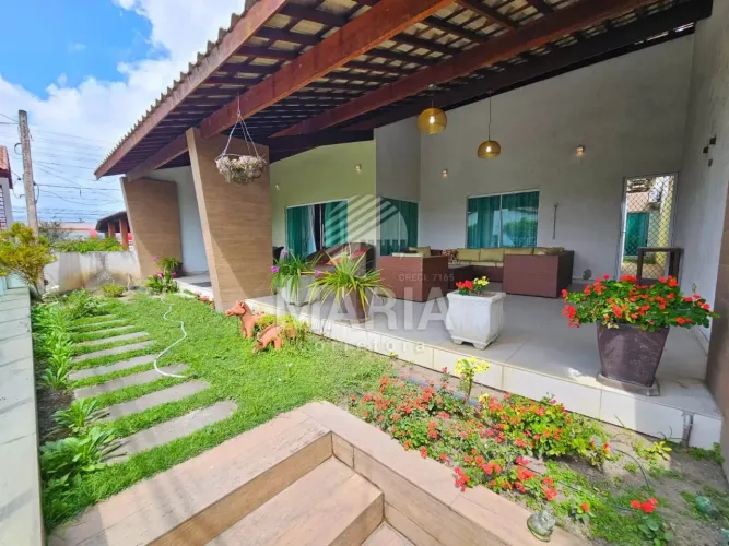 Casa em condomínio fechado com 6 quartos, em Gravatá/PE! DE 850 MIL POR 750 MIL!