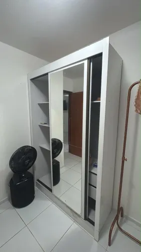 Roupeiro Branco