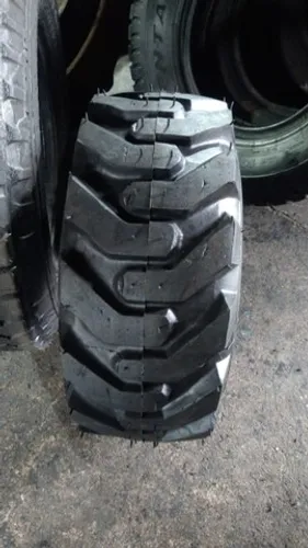 Pneu 12x16.5 / 12/16.5 / 12-16.5 Recauchutado