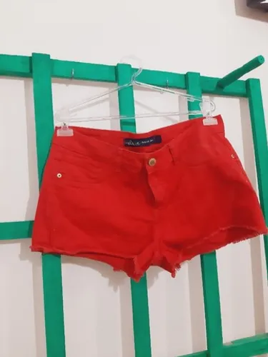 short vermelho