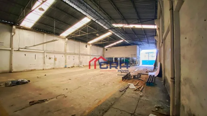 Galpão à venda, 580 m² por R$ 990.000,00 - Califórnia - Barra do Piraí/RJ
