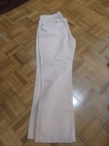 Calça rosa clara
