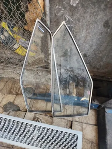 Vidros laterais de passat antigo 2 portas, valor de unidade