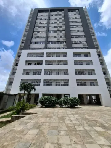 Presidente Kennedy, Condomínio Topazio, Apartamento com 03 quartos, elevador