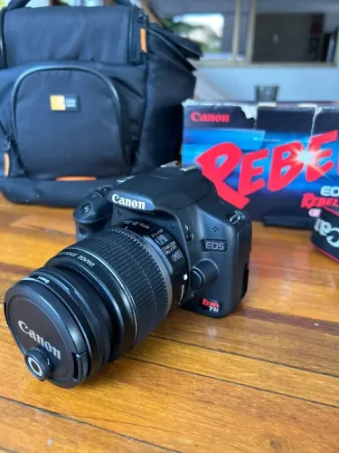 Canon Rebel EOS T1i + lente 18-55mm (não é Nikon)