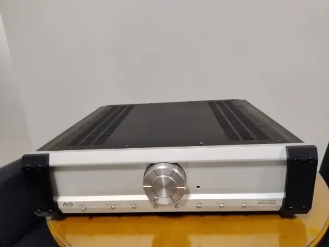 Amplificador integrado Musical Fidelity A5 - 250w hi end UK