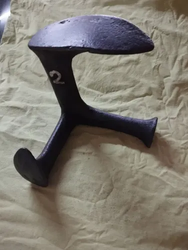 Pé de Sapateiro Original Ferro.