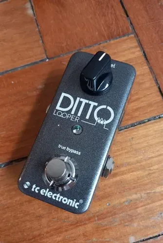 Pedal looper Ditto tceletronics boss