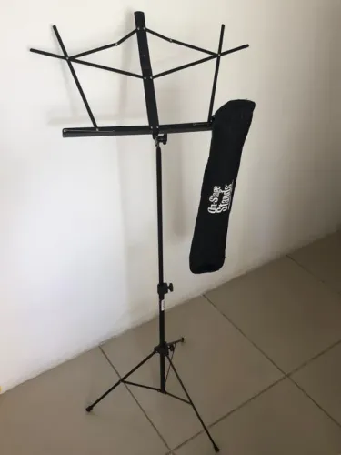 Suporte para partitura musical com tripé - On stage