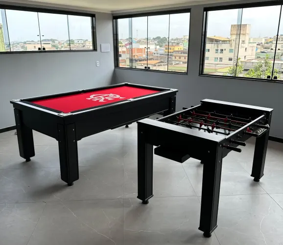 Mesa de sinuca e pebolim
