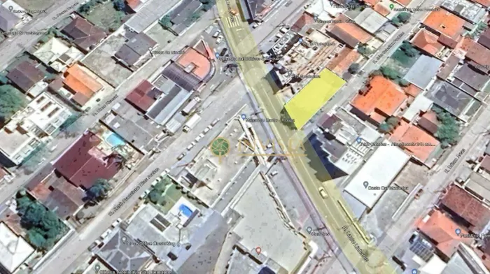 Casa na Rua Lauro Linhares - ARM 5.5