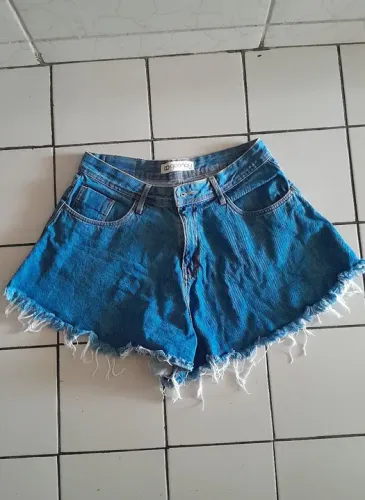 Shorte Jeans tamanho 42