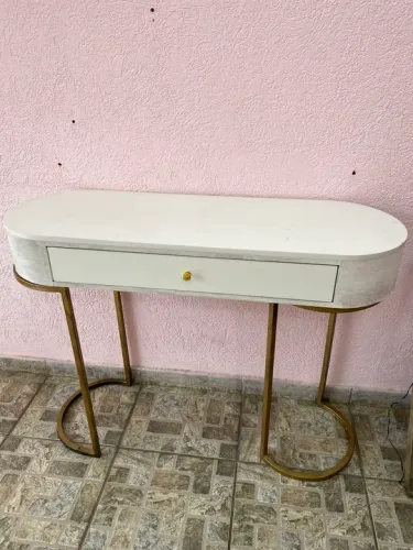 Mesa de Apoio Oval com Gaveta