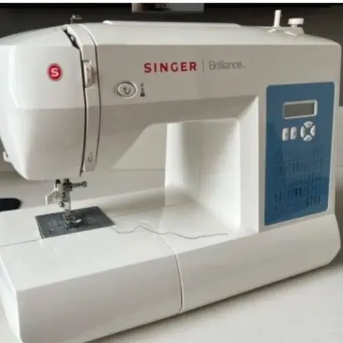 Máquina de costura Singer Brilliance