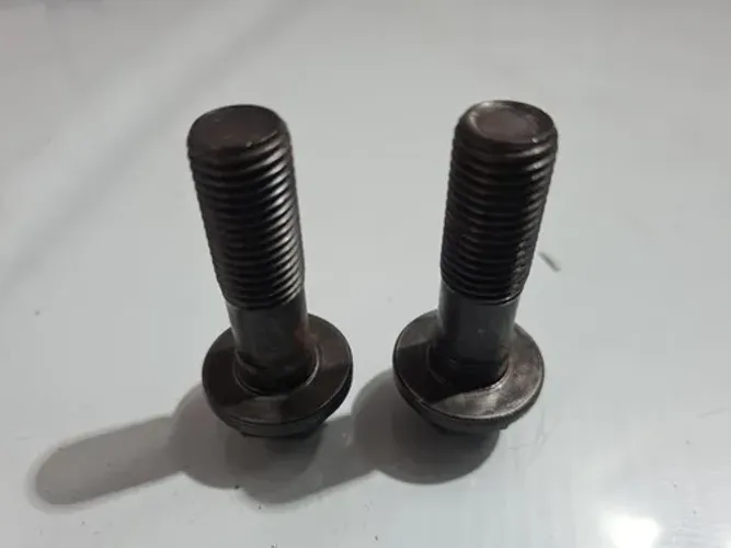 Par De Parafusos Agregados Mercedes Ml 350 2010 2011